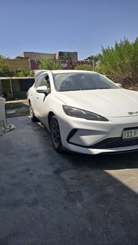 على وضعهه  شغاله وتمشي كلشي ممئثر  السعر 17 ونص 07711170837