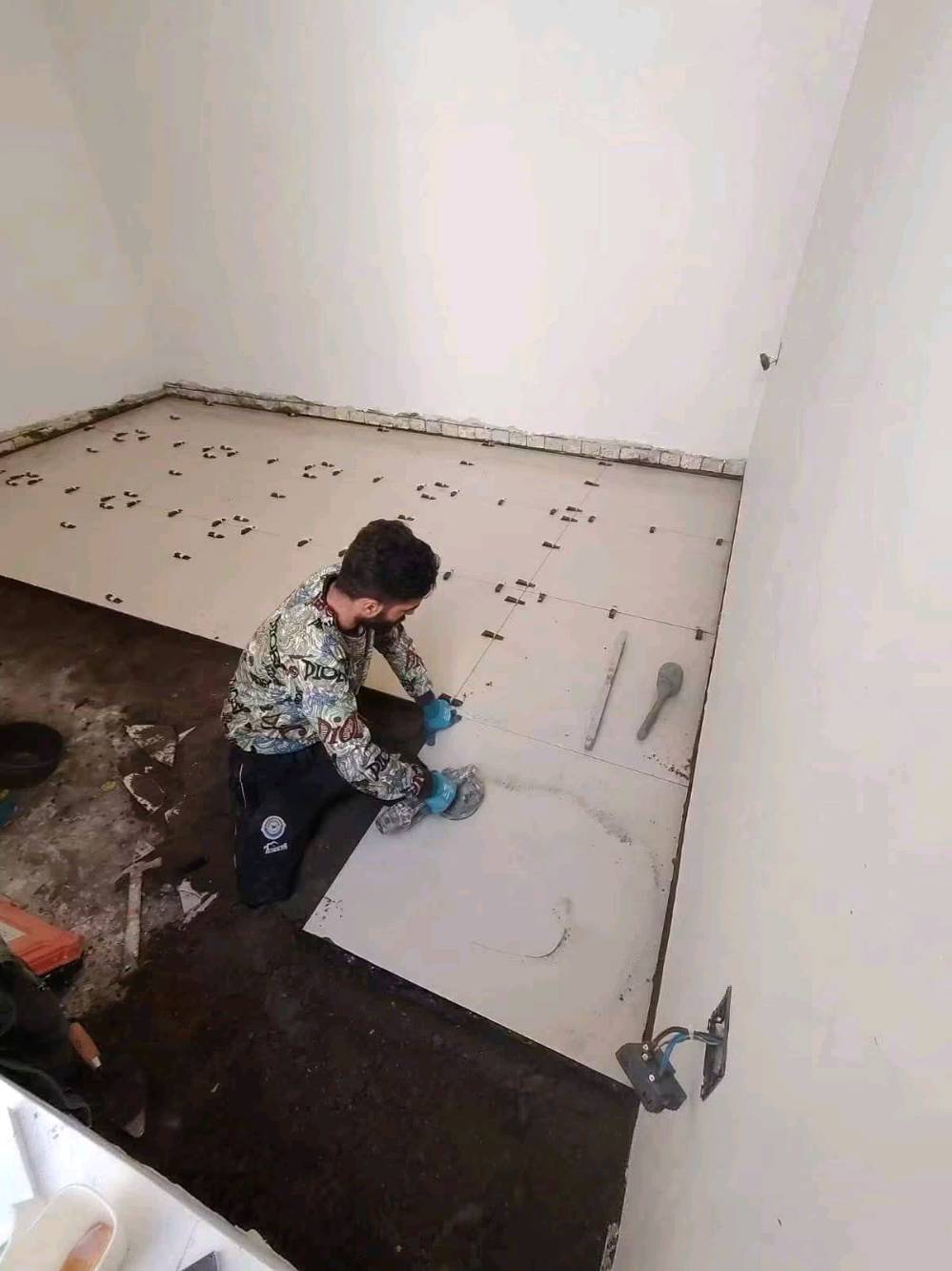خلفه سيراميك متفرغ للعمل
نعمل سيراميك مرمر كرانيت بورسلاين
           بايات درج حجر قرض 
            استفسار اكثر اتصل
         *********** وات ساب
            *********** وات ساب
            ‏‪مستعدون لكافه أعمال الترميم