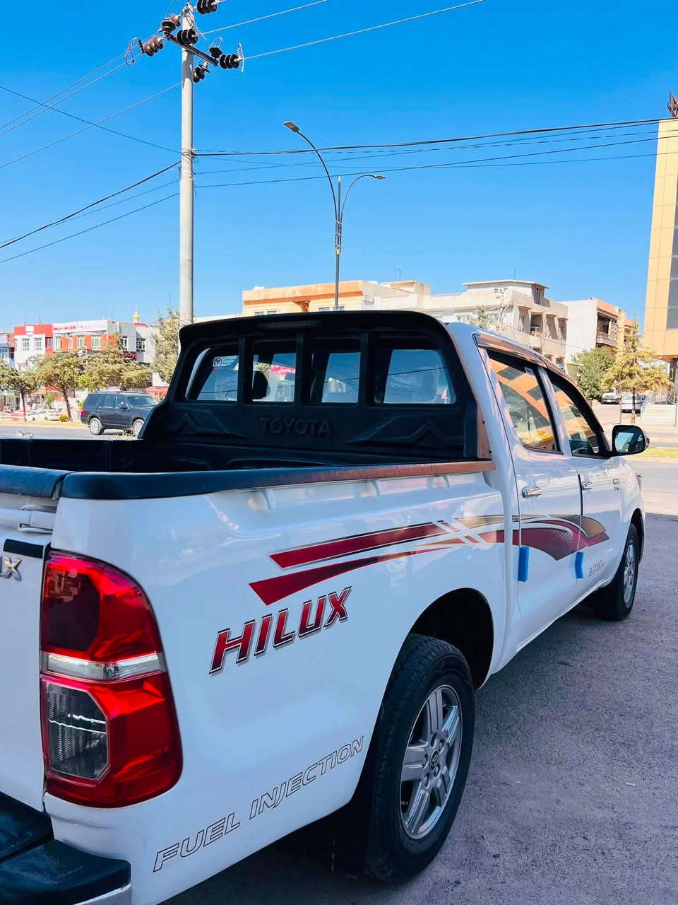 السلام عليكم ورحمة الله وبركاته 🌹

سياره تويوتا هايلوكس (مرزي) موديل 2013 

TOYOTA HILUX 2013
سياره رقم دهوك — شرط تحويل ✅

صبغ بس بونيد جملغ فقد 
كير ومحرك شرت  ✨
غرفتهة زيرو  ✨
تايرات جدد ويل كه ب 🛞

مكان سياره عقره 📍

رقم تليفون واتساب او فايبر الاستفسار علي رقم ☎️
***********

🤝 للجادين فقط، حياكم الله 🌹
