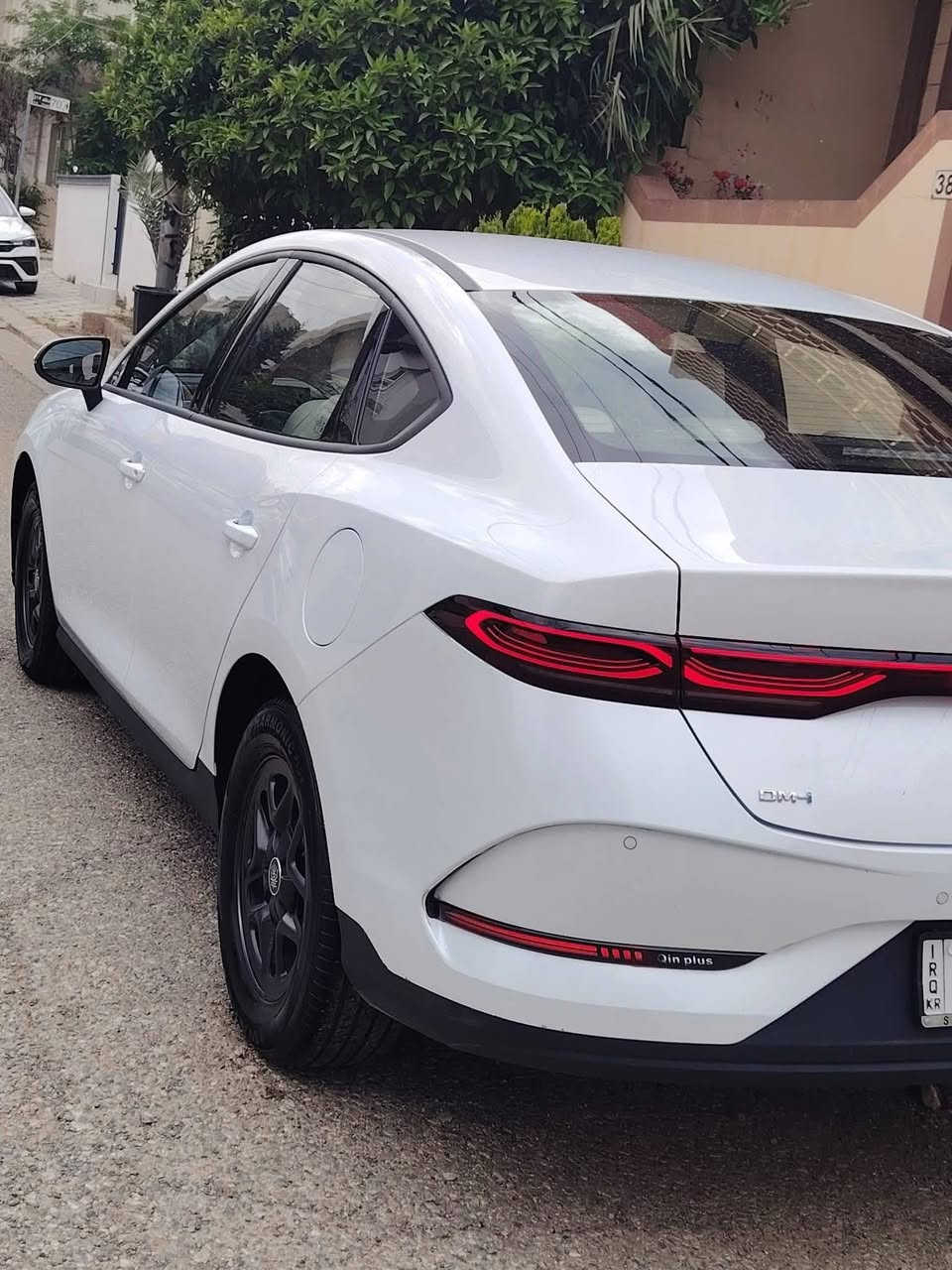 سلاوى خواتان ليبيت 
BYD
quin plus 2025
كوين پله س 
ناو زه رد 
ويل عادی
گاعيم بو كڕيوه 
ته نها ٥٠٠٠كم ڕۆشتووه 
ڕەقەم سەنەوی تا 2031 نوێ
تەنها دوو پەڵەی بچوک PDR هەیە لە نوکی بۆنیت و سنوقی دواوە بێ ناوگرتن و بەشەرت
قفڵ قفڵی خوار هەموو بازاڕ 138 گەڵا 
شوێن سلێمانى 
*********** \ واتسئەپ نامە بنێرن
