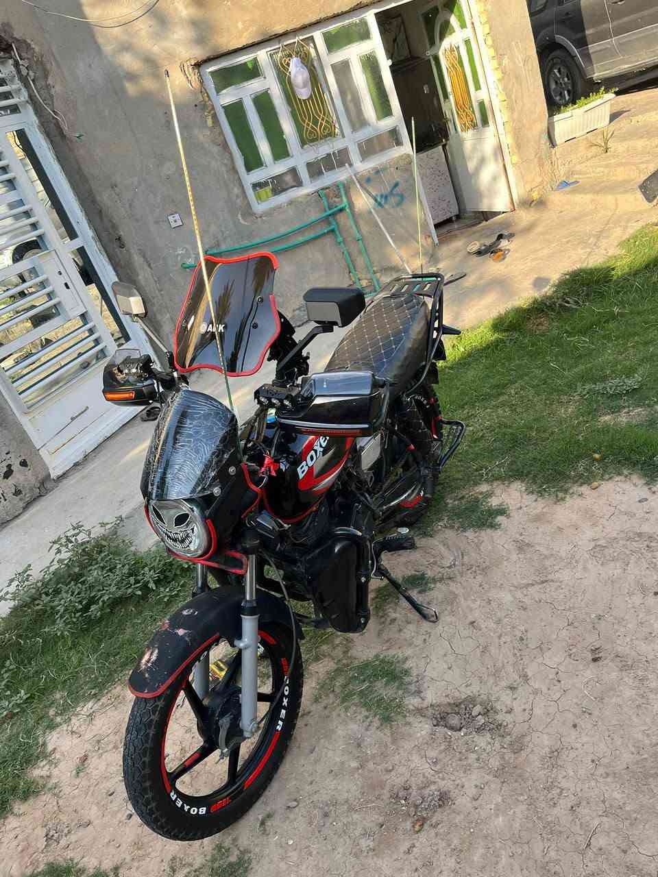 🏍️ للبيع دراجة Boxer BM150 🔥
دراجة BM150 بحالة جيدة ومجهزة، مناسبة للشغل والاستخدام اليومي.دراجه خير من الله مناقصها اي شي تجي تنكر سلف وتطلع 
📸 الصور حقيقية والدراجة نفس الموجودة بالصور.
💰 السعر: 750 ألف دينار
🤝 البيع للجادين فقط، والسوم بالمعقول.
📩 للاستفسار والتفاصيل مراسلة خاص.
رقمي :***********
رزق الله ورزقكم جميعاً 🤍

