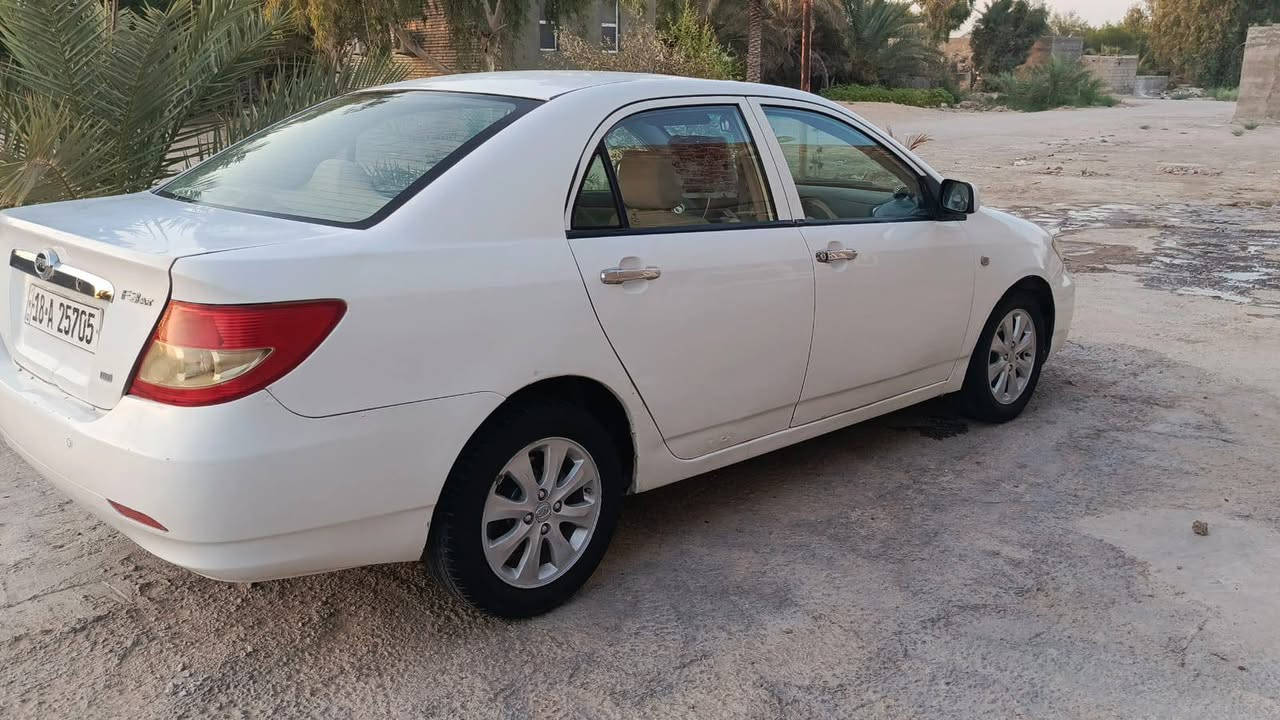 سلام عليكم سيارة بي واي دي f3,موديل 2012 سنوية إلى 2029 رقم بابل مداور ثاني يوم كير ومكينة وتبريد 🥶 مكفولات حدادية نص عمر كهربائيات جاهزة على آخر حباية منضومة زنون للعالي  بيها قطعتين صبغ السيارة جاهزة وحلوة مال جناي السعر 54 وبيها مجال للشراي رقم الهاتف *********** المكان نجف كوفه
