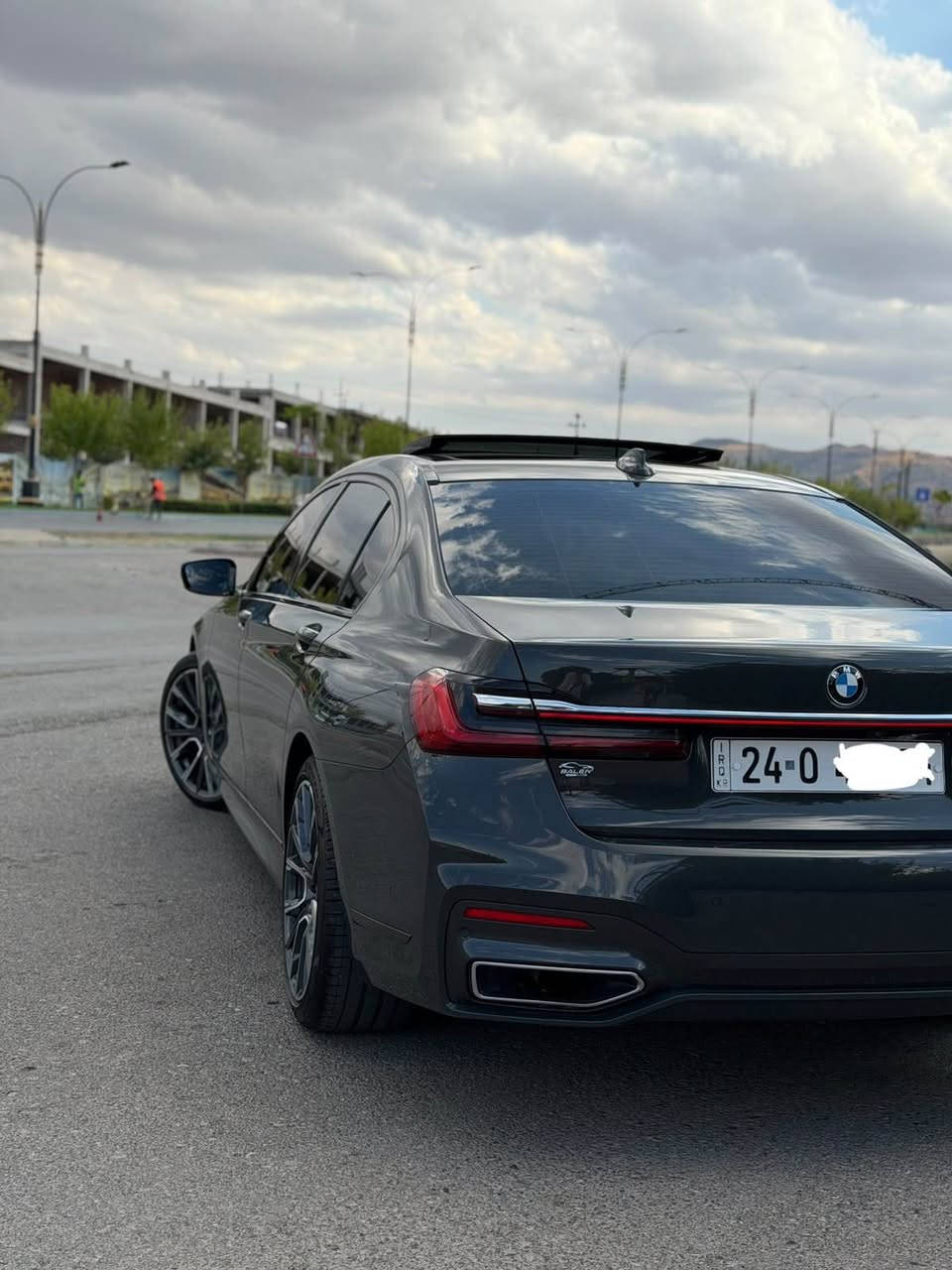 بي ام 740i • M باكج • ٢٠٢٢