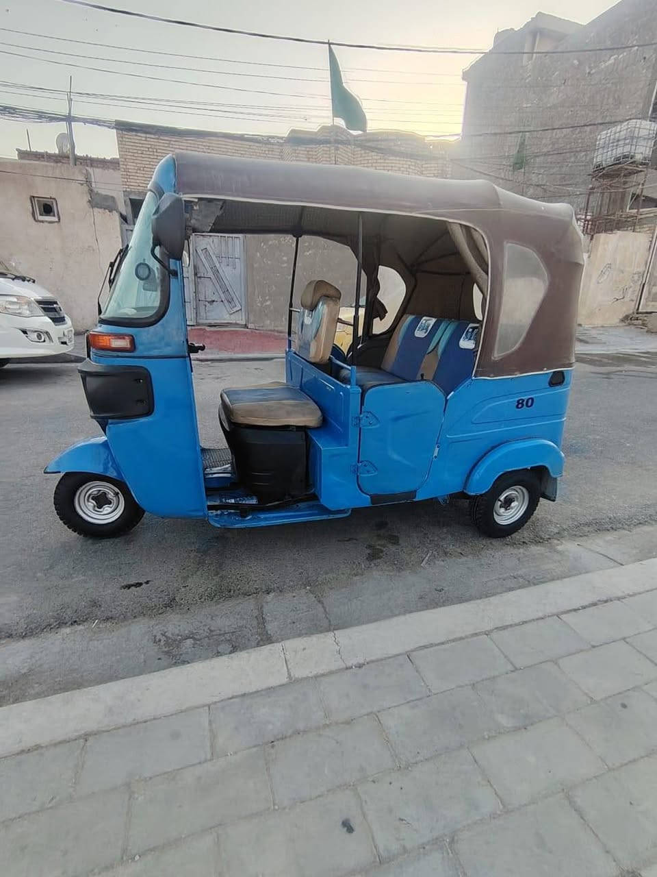 سلام عليكم تكتك للبيع مديل 2022 بيه طخه مرجعه ع البارد جوه البك لايت مرقمه رقم بابل مكاني كربلاء الأمن الداخلي ***********

