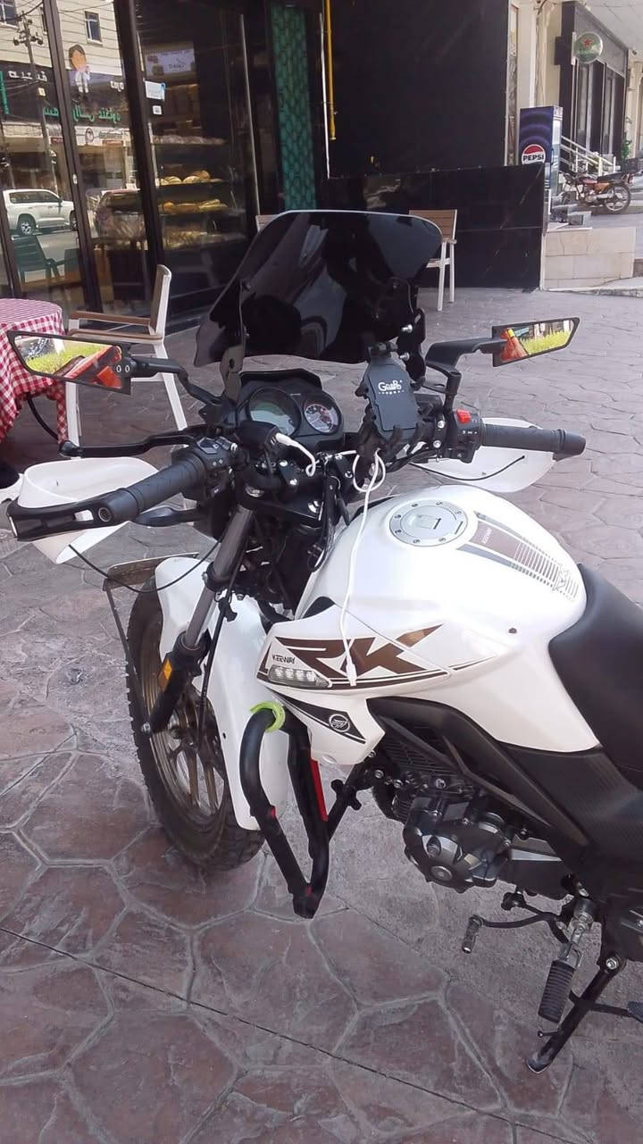 Rk 200 2025
للبيع .اربيل
ماشيه ٢١ الف 
بحاله الوكاله 
بيها اضافات مرايات بطح واضافات ثانيه
تاير امامي ١٢٠ /٩٠ 
خلفي ١٤٠/٨٠
احسن دهن اخليلها 
رقم اربيل بعدها باسم الشركه 
***********
