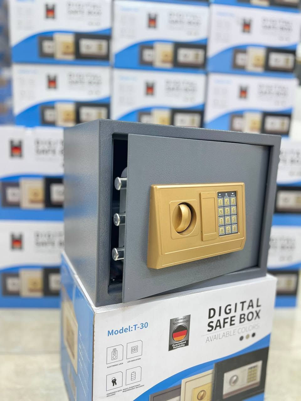 883297حجم عملاق 
عرض 38 ارتفاع 30 عمق 30 وزن 11 كيلو 
سعرة 60 سعر تنافسي والتوصيل مجاني جميع محافظات العراق سارعوا بلحجز قبل نفاذ الكمية للحجز والاستفسار مراسلة وأنساب*********** 📞 بغداد, العراق
