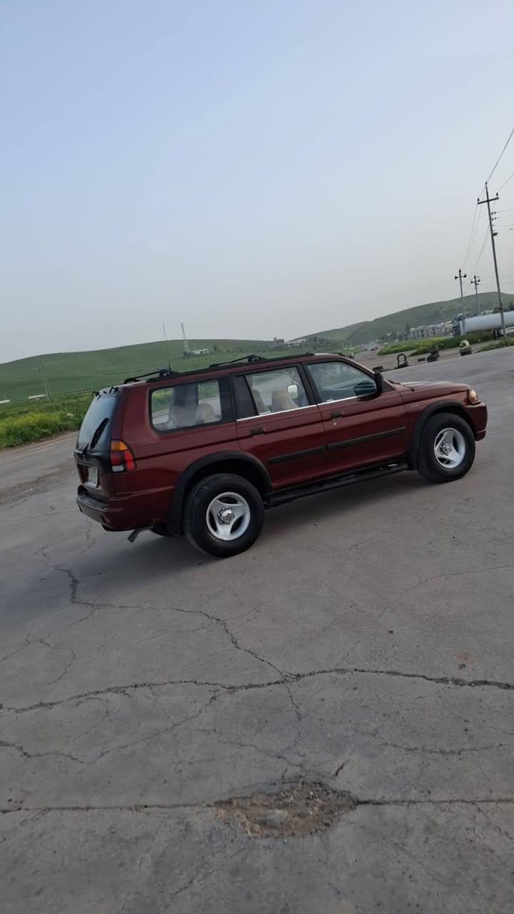 مستوبيشي مونتيرو 2000 كير مكينه تبريد  خير من الله رقم اربيل شرط التحويل  بيها بخ اربع قطع جماليه سيارة جاهزه السعر66 وبيها مجال  ***********
