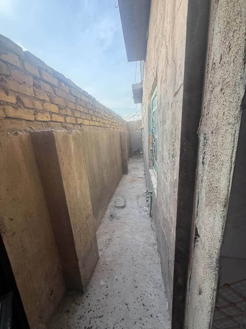 مقابيل ابو كيره • ١٠٠م • بيع/ايجار
