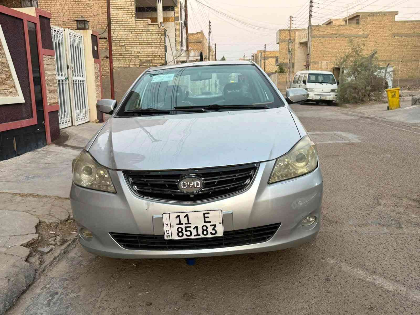 BYD G3
موديل ٢٠١٣ 
كير و محرك خير من الله 
السياره مابيه نفص و نضيفه كلش 
بيهه قطعتين صبغ فقط 
بدون ضربه 
بصمه فتحت سقف تحكمات ستيرن 
سعره ٥٣ و بيهه مجال ل شراي 
***********  للتواصل 
السياره ب اسمي تحويل ثاني يوم
