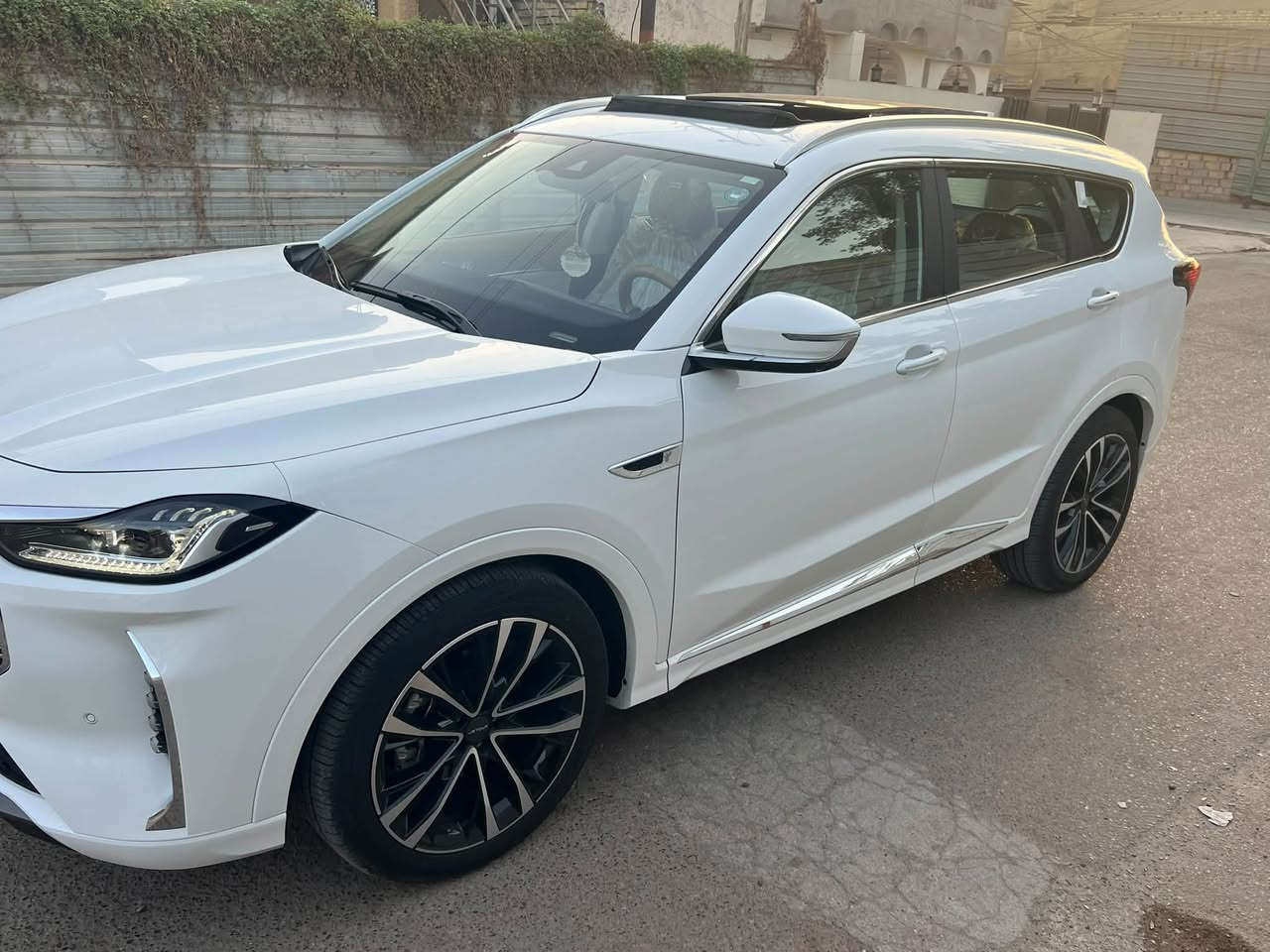 ا السلام عليكم
‏جيتور X70 بلس لكجري 2025 

‏ Jetour X70 Plus luxury 2025 

رقم اربيل🚘 فول مواصفات 🔥

‏🚘 خليجي 

‏🚘 عداد مسافة (11000) 

‏🚘 موديل 2025

‏⚙️ حجم المحرك 1.6L TURBO

‏⚙️ مرتبط بناقل حركة أوتوماتيك

‏🔑 مفتاح التشغيل بصمة 

‏🪟 بانوراما 

‏🚗 دفع ثنائي FWD

‏‼️ اريل نفكيتر 

‏📍 حساسات أمامية

‏📍حساسات خلفية 

‏💡لايت هالوجين

‏🔦️ بك لايت LED 

‏🚘 دخول بصمة ذكي 

‏🛞 حجم الاطار 255/45R20

‏🛞 ويل كب 20

‏🛞 4 دسك

‏🛞 حساسات ضغط الاطارات 

‏✨️ اشارة في المرايا الجانبية 

‏✨️ المرايا قابلة للطي كهرباء 

‏🌧 ماسحة خلفية 

‏🎈عدد AIR BAG 6

‏🚗 هاند بريك كهرباء 

‏🚗 ا ABS 

‏🖥 دشبول شاشة ديجيتال 

‏🖥 شاشة Apple Car play 

‏📷 كاميرا دوارة 

‏📷 4 كاميرات

‏💡الانارة الداخلية LED 

‏⭕️ مقود جلد حياكة  

‏🛣 مثبت السرعة Cruise 

‏🎶 المودات والاوامر الصوتية 

‏🎶 ا Bluetooth / T YPCE

‏⚡️مخرج منفذ الطاقة 

‏🔍فحص نظام السيارة 

‏💺تتسع المقصورة ل 7 ركاب

‏💺المقاعد جلد

‏💺حركة المقاعد الامامية كهرباء 

‏💺تدفئة وتبريد المقاعد الامامية

‏💺 ذاكرة وضعيات مقعد السائق

‏👶 مثبت مقعد الطفل ISOFIX 

‏❄️ تبريد شاشة 

‏🚘 أوضاع القيادة Drive Mode 

‏🚘 أوتو هولد Auto Hold 

‏🚘 رادار

‏🚘 تحديد المسار

‏⛷️ نظام مانع الانزلاق 

‏⛰️ نظام نزول المنحدرات 

‏🚘 تطعيم الدواخل ألمنيوم 

‏

‏📐 أبعاد ومقاسات السيارة📐

‏📏 الطول   486  cm     

‏📏 العرض  193  cm

‏📏 الارتفاع  178  cm

‏🚘 ضمان لمدة عشر سنوات أو 1000,000 كم 🚘

عنوان. بغداد 

***********
السعر 190 وبيهه مجال
