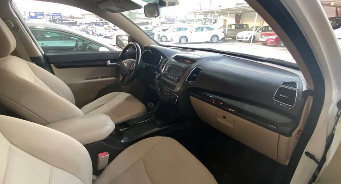 كيا سورينتو   - مۆدێل  2015 -
📲 *********** سعر :148💸 و مجال

سيارة حيل حلوة  
سيارة بيها مكان صغير صبغ بالباب خلفي   ❄️
 
مواصفات (     بصمة ابواب -داخل اصفر - كشن كهربائي -حاسات - بلاجكتور - ڤۆلیۆم - تحديد سرعة -بلاجكتور -ليد- ويل كروم- - ليد دواخل-كشن جلد - بصمة- گير اوتوماتيك و عادي-ثلاث معقد -تبريد مركزي-نظام ايكو)  🆕

 گير و محرك بشرط 
 160الف حقيقي ماشي 
سنوي جديد 
تەحویل  و غرامە بشرط 
مكان : سلێمانیة
