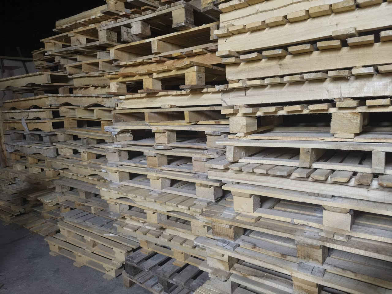 متاح سكيبات العدد ٧٥
سعر  ٤٥٠٠العنوان
 بغداد  بوب الشام
***********
