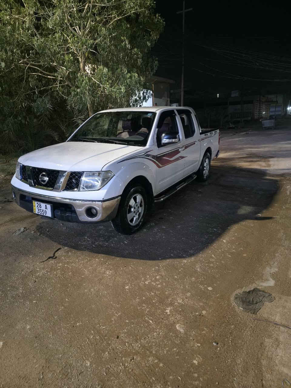 سلام عليكم نيفاره للبيع مديل ٨ مكينه مجفته تجفيت درجه اوله تدفئه تبريد منظومه جديده سعرها ٧٥ وبيها مجال مكاني النجف الشراي يتصل مامتواجد على الفيس *********** السياره بسمي
