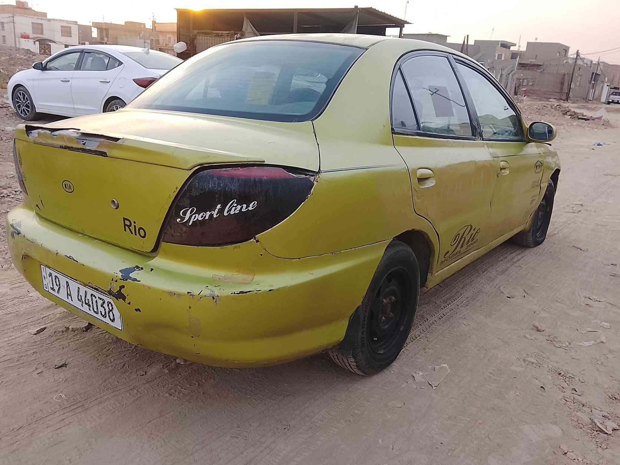 كيا ريو • ٢٠٠٠ • اوتوماتيك