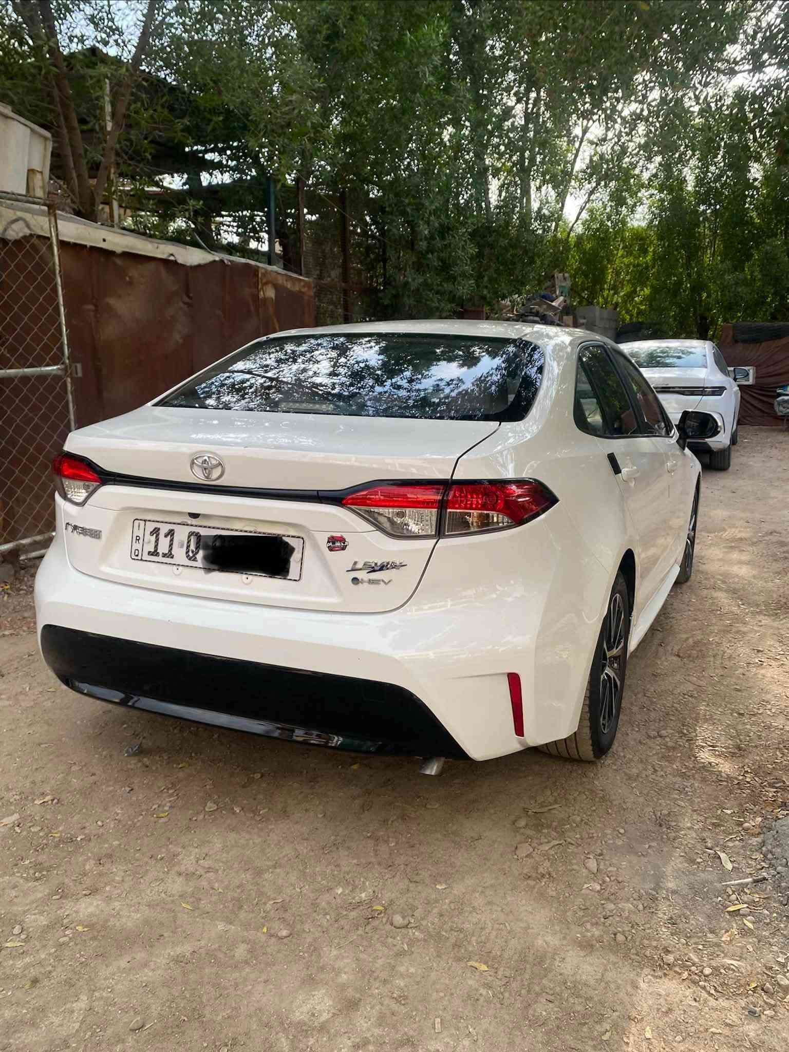 كورلا هايبرد 25 الشكل الامريكي ماشية 31الف السيارة مكفولة كفالة من الصبغ ولتبديل ولدبل كود فقط بيها بارد بل هلال الجاملغ الخلفي السيارة علة وضع الشركة السيارة بسمي تحويل ثاني يوم السعر 155وبيها مجال مكاني بغداد الغزالية رقم ***********
