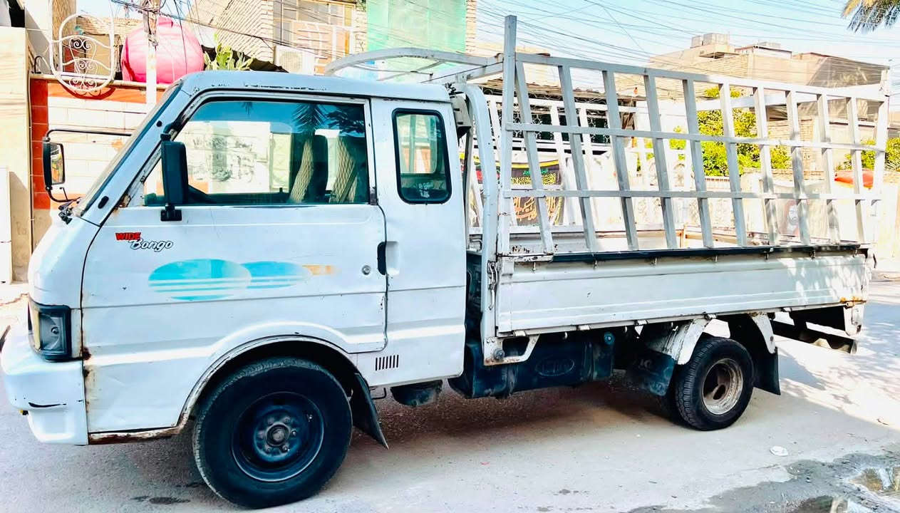 السلام عليكم للبيع كيا بنكو مديل 94 قماره وربع رقم بغداد انكليزي تحويل مباشر سياره بلاديه محرك 2700 شاصي كفاله عامه رقم شاصي واضح تخم تاير جديد كير اكسن حداده كله جديد  كهربائيات كله شغاله مكاني بغداد م. الصدر 
السعر 55 ورقه وبي مجال 
    اتصل وتدلل.    هـ.  ***********.   ❤️
