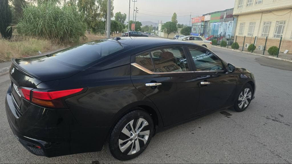 Nissan altima 2020 S
التیما مواسفات ئیس
ته نها بونیت بویاخ بی ناوگرتن
دوپه له ساردی هه یه چاملغی بیشه وه سه کن و ده رگای دوای سایه ق
ماوه ی روشتن 125 هه زار کیلومه تر
گیرو مه کینه و به ردی اگزوز به شه رت
هیچ نوقسانی و مه سره فیکی تیدا نیه و 4 ساله لای خومانه یه ک ده سته
نرخی 127 وه ره قه و مه جالیکیشی برایانه ی تیدایه
***********
***********
نیسان التما للبیع
فقط بنید صبغ بدون دواخل
بیه مکانین بارد
گیر محرک تبرید حجر کل بشرط
مابیه ای مصرف
ماشیه 1235 الف کیلومتر 
127 ورقه وبیه مجال شمشمل, السليمانية
