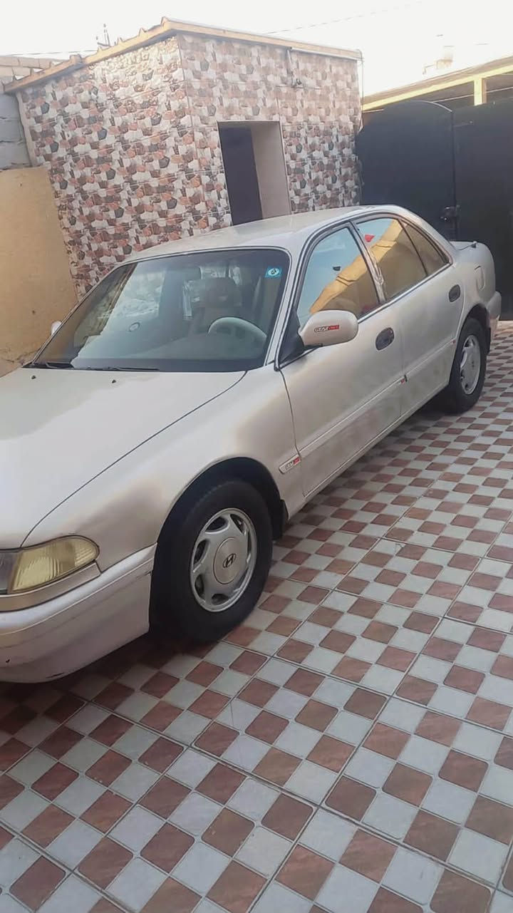 سلام عليكم
سوناتا 2 خليجي

مديل 1993

السنويه 2029 رقم دولي 

بأسمي سياره 

مصبوغه صبغه درجه أولى 

تبريد ثلج 

كير اوتو 

مكينه 2000

تخم تايرات 

كهربائيات كله شغاله

سياره مال بيت 

الجناي يعرفه سياره نضيه كلش

السعر 48 بيه مجال قليل

العنون الديوانيه قضاء عفك 

رقم الهاتف ***********

