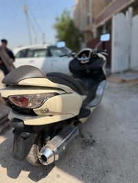 فورزه للبيع الدراجه شغاله مابيها شي اني ابيع كوم حديد قفلها قفل 500 مك...
