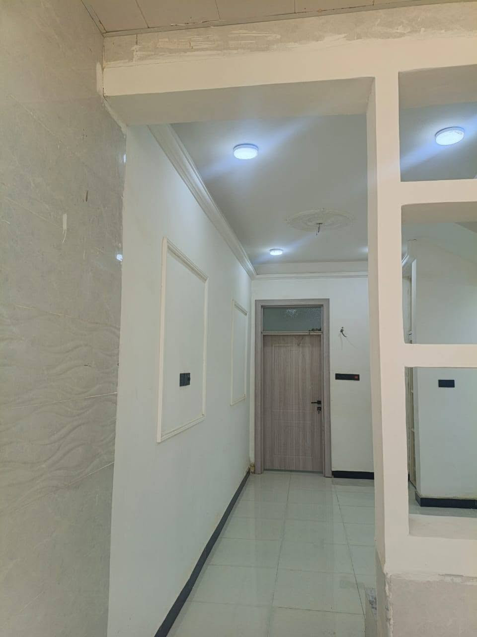 البيع مساحه 60متر طابو زراعي سند 25 مقابيل ملحق قريت الغدير عمود 327البيت بناء درجه اولى 
غير مسكون كافت خدمات سعر البيت 20وبيه مجال 
***********
