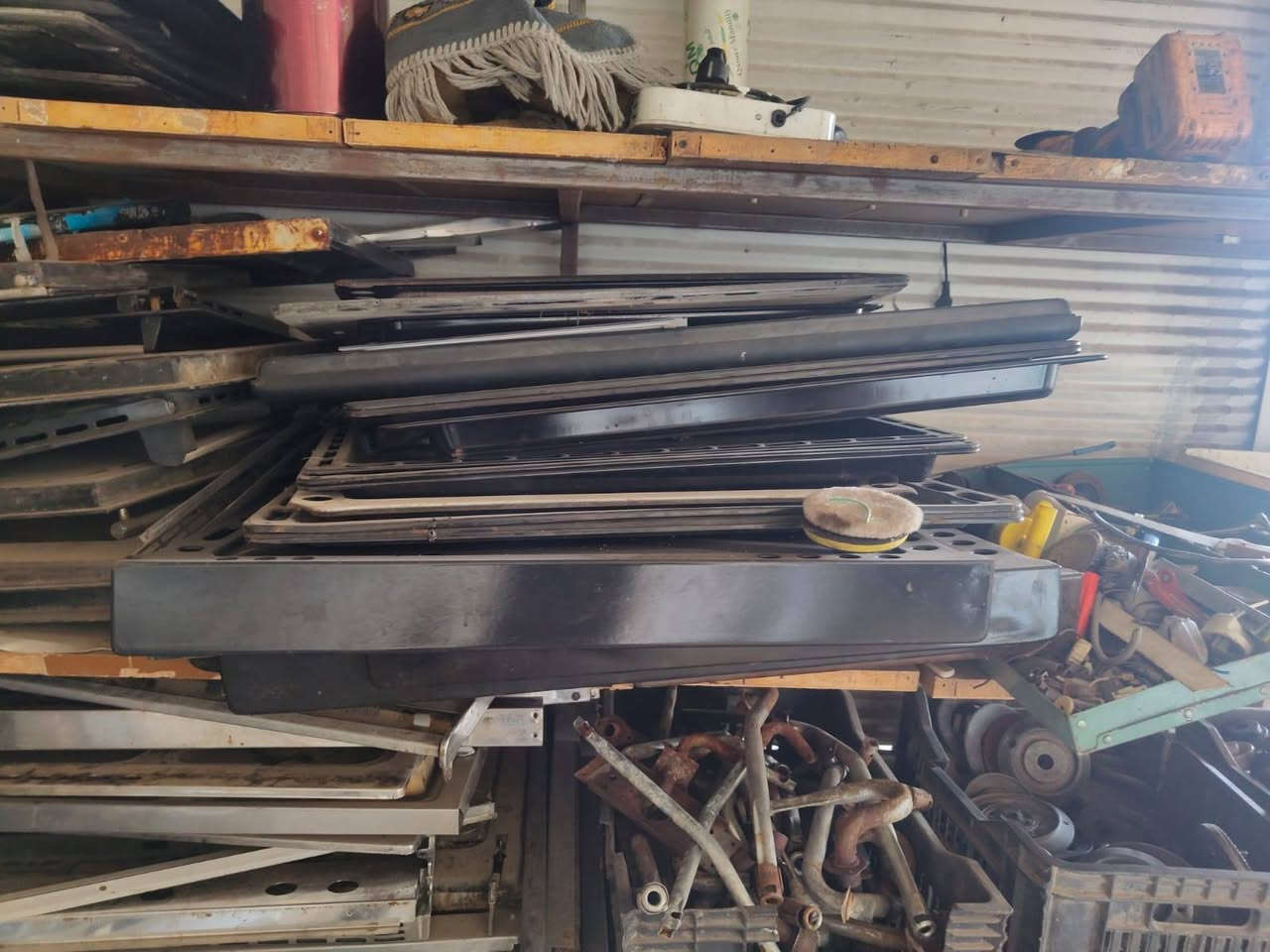 السلام عليكم غراض طباخ ابو 4 عيون و5 عيون مال تفصيخ كلهن نضيفات مكلف بل نشر الشراي يتصل عل صاحبهن ‎*********** بي واتساب كركوك, العراق
