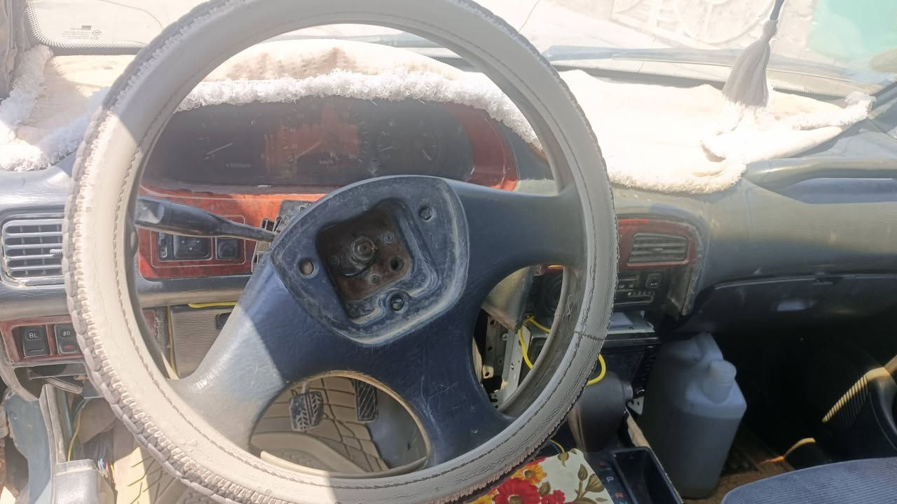 سلام عليكم مرخصت مدير الكروب كيه سبورتج للبيع كير محرك كورله مكفولات لا تصنقيص ولا تبخير  رقم بغداد موديل 94مكاني بلكوت السعر 32!    ***********

