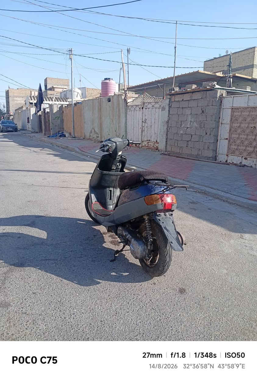 السلام عليكم  ، 
دراجة بطة للبيع موديل 2000 كلشي شغال بيها سلف وهندر ابكل وقت مكينة ناعمة شاصي مكفول لا لحيم ولا فطر  ، 
السعر: 200 وبيها مجال بسيط  ، 
العنوان: كربلاء  ، 
للأستفسار: خاص او اتصال على الرقم ***********
