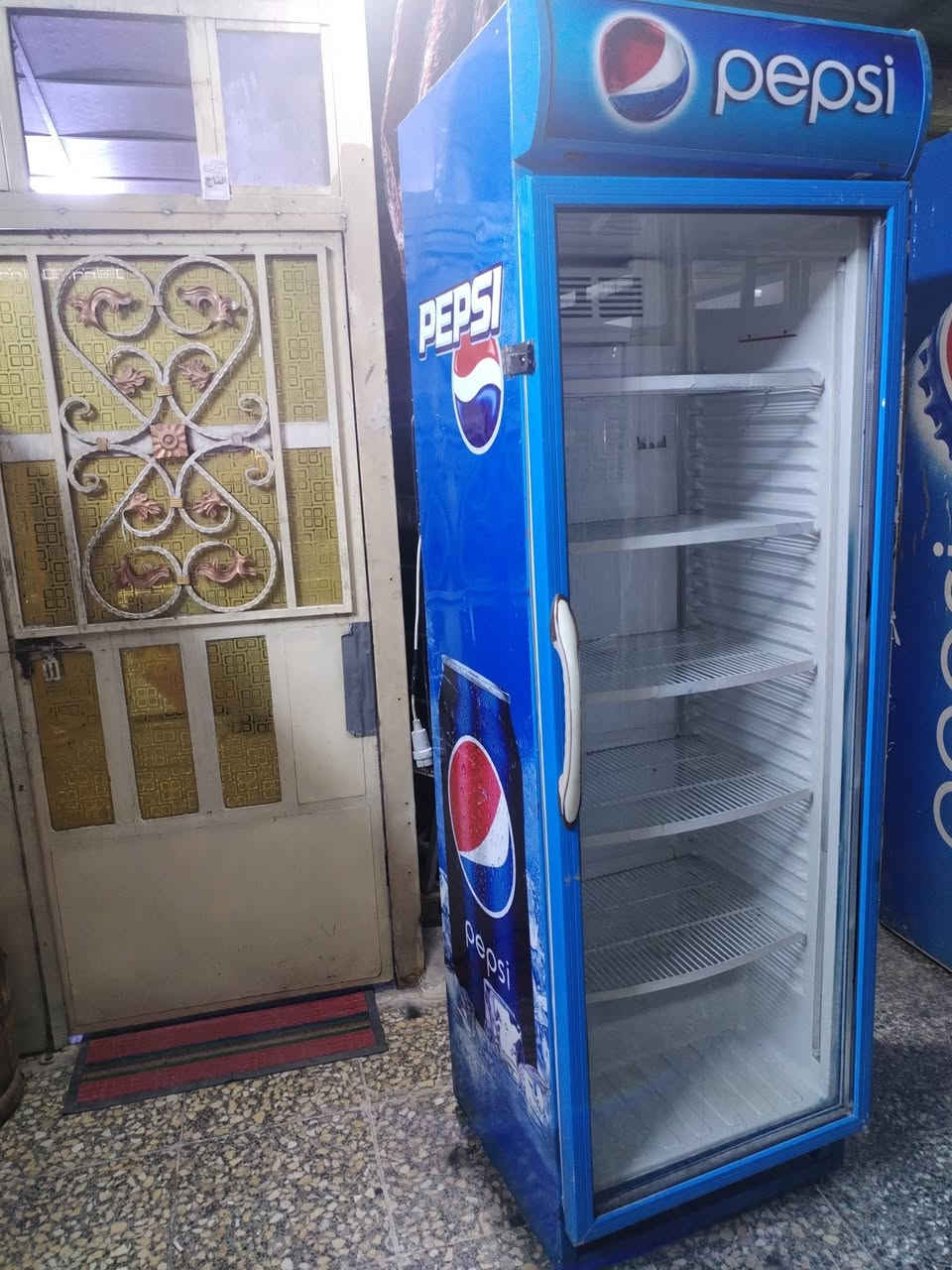 عارضات • ٣ حبات • بغداد حي اور الشراي