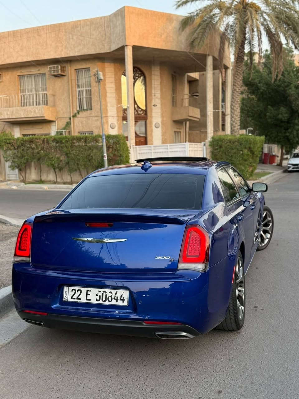 2018 s كندية
سنوية وهزه جديدة
داخله كلين 
وهنا بالعراق صاير بيها طخه جاملغ خلفي وباب
بدون ايرباك او شواصي نفس القطع مصبوغه
فول السيارة ام الرادار الامامي
كاملة ان شاءالله 
محرك كير مكفول بلادي
***********
228 وبيها مجال بسيط
مكانها بغداد الاعظمية.
