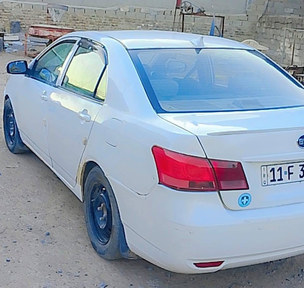 سلام عليكم 
بي واي دي G32012 بسمي تدفئه تبريد 
شغال سياره على بلاد حلوه بس تصليح
هلالات وا بارد چاملغ امامي عكس السائق
بيها مشكله بل كهرباء الگير بدلت گير بقت
نفس المشكله و حار للعبوه مقطوع 
و شوته و مبخره مفتوحات موجودات وياها
تحتاج كهربائي سنويه 2026/3/8 
ابيع على وضعها  السكن بغداد قرب قوس
بغداد او علوة الرشيد رقم الهاتف ***********
بي واتساب سعر 48 ورقه
