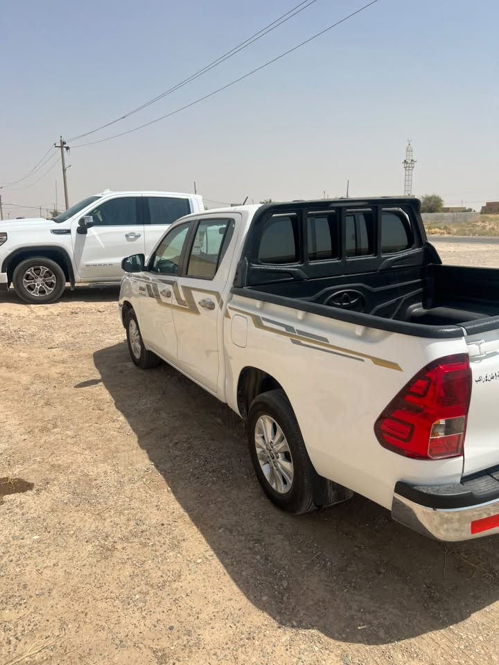فورويل2025 كويتي الساير اصل  باب اول رقم بغداد
ماشية 5000 كيلو

كفاله عامه حتى من الشخط والرصعة 

كير اوتماتيك سياره جديده كارتون

سياره وضع شركة

فول مواصفات1/1

شاشه+كامره

تبريد قطعتين+تبريد لمس

تحكمات+ حساسات خلفيه

السعر 315$ وبيها مجاا بسيط 

***********
