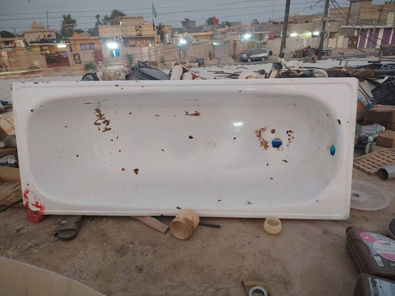 بانيو عدد ٢للبيع مكان بغداد ***********
