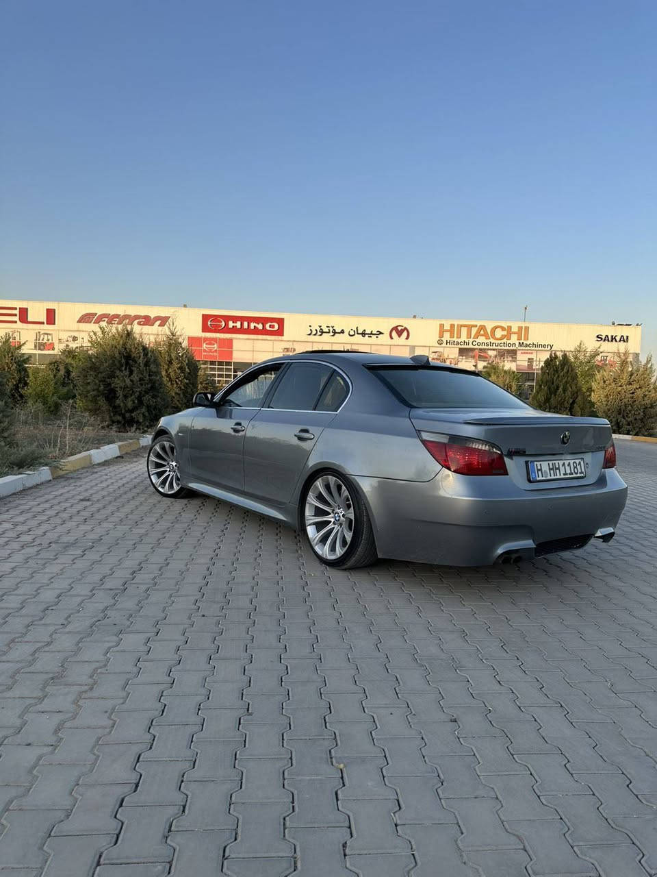 Bmw جاوبرو موديل 2005 بيليدان موسو براوه گير مه كينه كاره باي هه موي به شه رت فول فول قه پات مواصفات مه كينه 530 نوزل كورت ته بريد له سه ر سويج سيلايت كوشن جلد كوشن خه زن كاره باي مه ساج سياحي مه نه فيست عسلي هه موي به شه رت جار تاو ويلي لوك لوكي له سه ره فول مواصفات ناتوانم باسي هه موي بكه م 
سعر 83 معامله ژم *********** هه ولير خه بات أربيل, العراق
