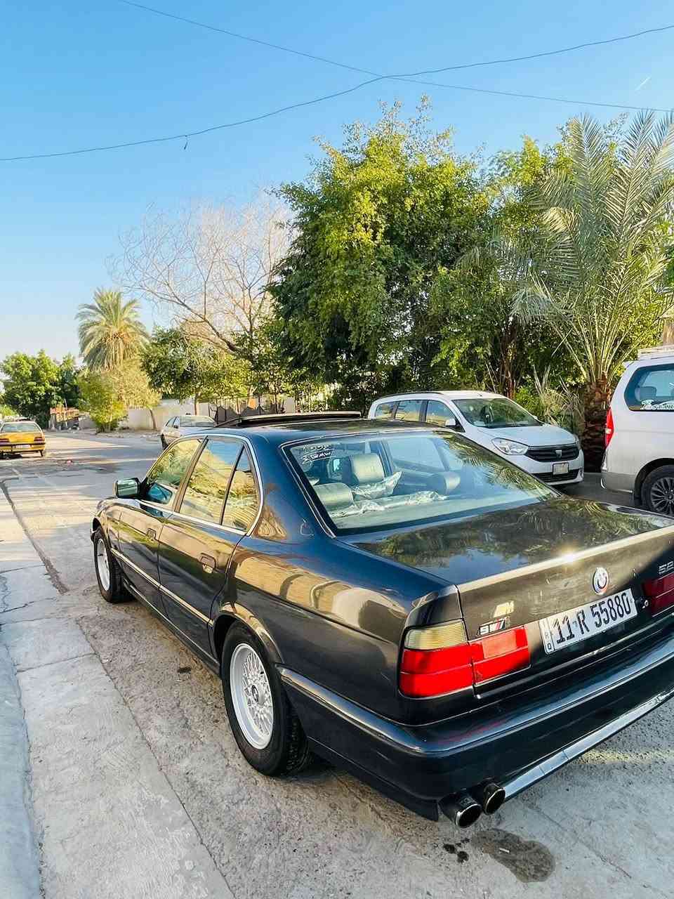 السلام عليكم
BMW 525i🇩🇪للبيع 
🪐اصل525
🪐حاليامكينه 6-25 مسكر 
🪐عدله مشروطة حاوية
🪐موديل1992
🪐رقم بغداد دولي
🪐شرط التحويل 
الصبغ للجماليه فقط 
🪐اللون اسود غير محدد 
🪐 تبريد شرط ثلج
🪐سلايد روف طكتين
🪐منظومت زنون اصلية
🪐حدادية امامية وخلفية
🪐جديده 100‎%‎ 
🪐ادامه كاملة للمنضومات الاحتراق من فيتبم الى اخره 
🪐راديتر  او حاضن جدد انسى الحماوه نهائياً
🪐سستم صوت مضخم 
🪐غرفه جديده كشنات جلدmكهربائي
🪐 دبل كومبيوتر 
🪐تخم ويل خلية اصل 
🪐وبي تخم تاير جديد اقل الشهر من شديته 
باتري جديد بعده بل ظمان 
🪐سنتر لوك شغال
🪐جام كهربائي ٤ شغال
🪐كل تفاصيل السياره شغاله 
🪐كهربائيات بدون جطلات 
🪐السياره بيه نصبه كلش حلوه وكاعده واحلى من الصور

🪐مكاني بغداد البياع

🪐السعر 58$💵

🪐للاستفسار***********
