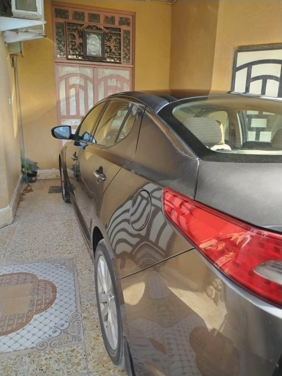 كية اوبتيما جاهزة مكينة كير حدادة  تخم تاير سيارة جاهزة الأخير خليجي مكينة دوش سيارة بسمي تحويل ثاني يوم كفالة ماعدة المدكر الخلفي بي صبغ قليل والباقي مابي شي السعر ١٢٠ ورقة وبية مجال هاذ رقم *********** مكاني بصرة شط العرب متواصل اتصال فقط اخوان انة مكلف بل نشر لحد يراسل عدكم هاذ الرقم وبخدمتكم Singapore
