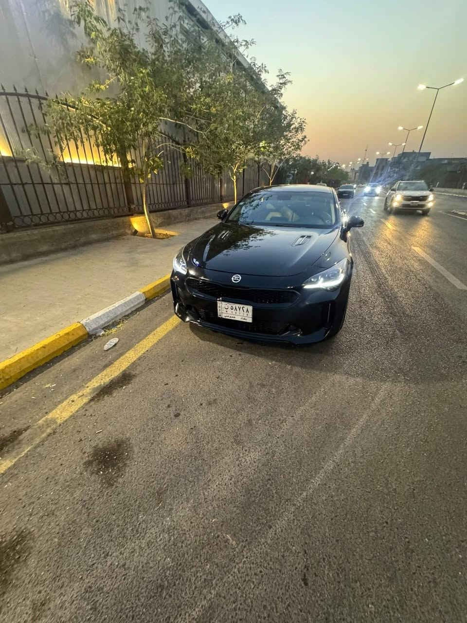 السلام عليكم
كيا ستنكر 2018
kia STINGER 2018
2.0 t.    Turbo صارروخ 🚀
ماشية 73 الف
رقم بغداد بأسمي 
السياره فول 1/1 عدا البانوراما 
كير مكينة كفالة ✅
سيارة جاهزة للاخير صدر امامي خلفي تخم تاير كلة جديد كشر نظيف كلش بالعافية عالياخذهة السياره مصروف عليهة مال جناي الله شاهد

سيارة 3 قطع امريكا 2 بالعراق بدون لغود بدون شواصي 

مكاني بغداد القادسية
سعرهة 145$
***********
