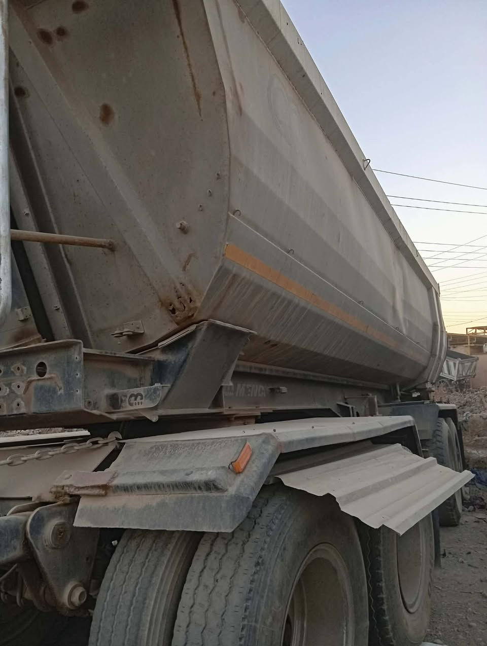 السلام عليكم هاي مقطوره دغم تاير صينيه نضيفه 4دناكير الشاصي نضيف الهوك نضيف الباب جك الحوض مال البدي نضيف بدون خياص نضيفه جدا اتصال عل هذا الرقم خاص ماكو ***********
