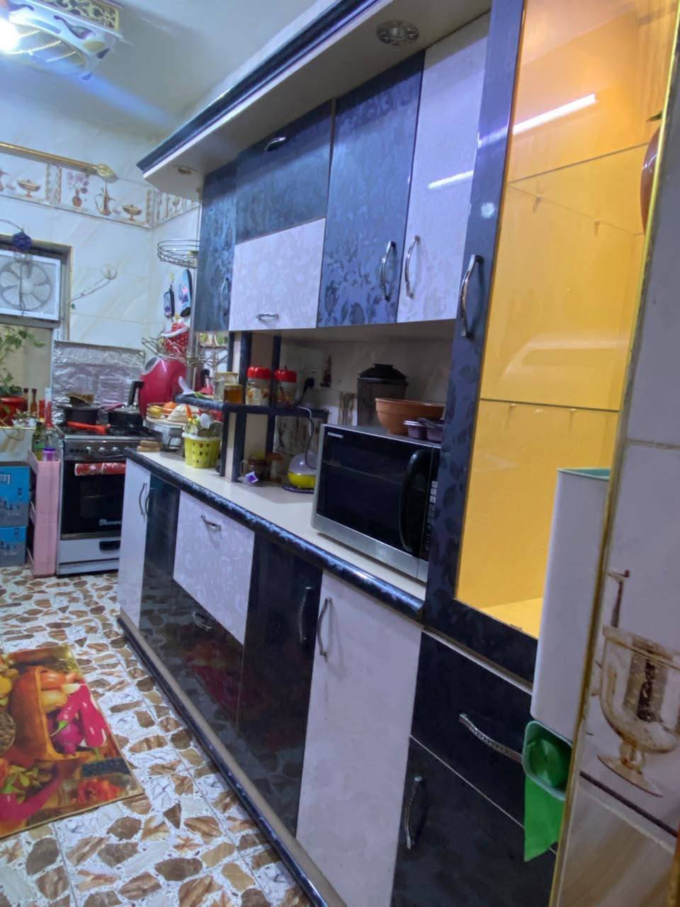 كاونتر للبيع نظيف جدا وسعره مناسب الشراي يتواصل وتساب
***********
