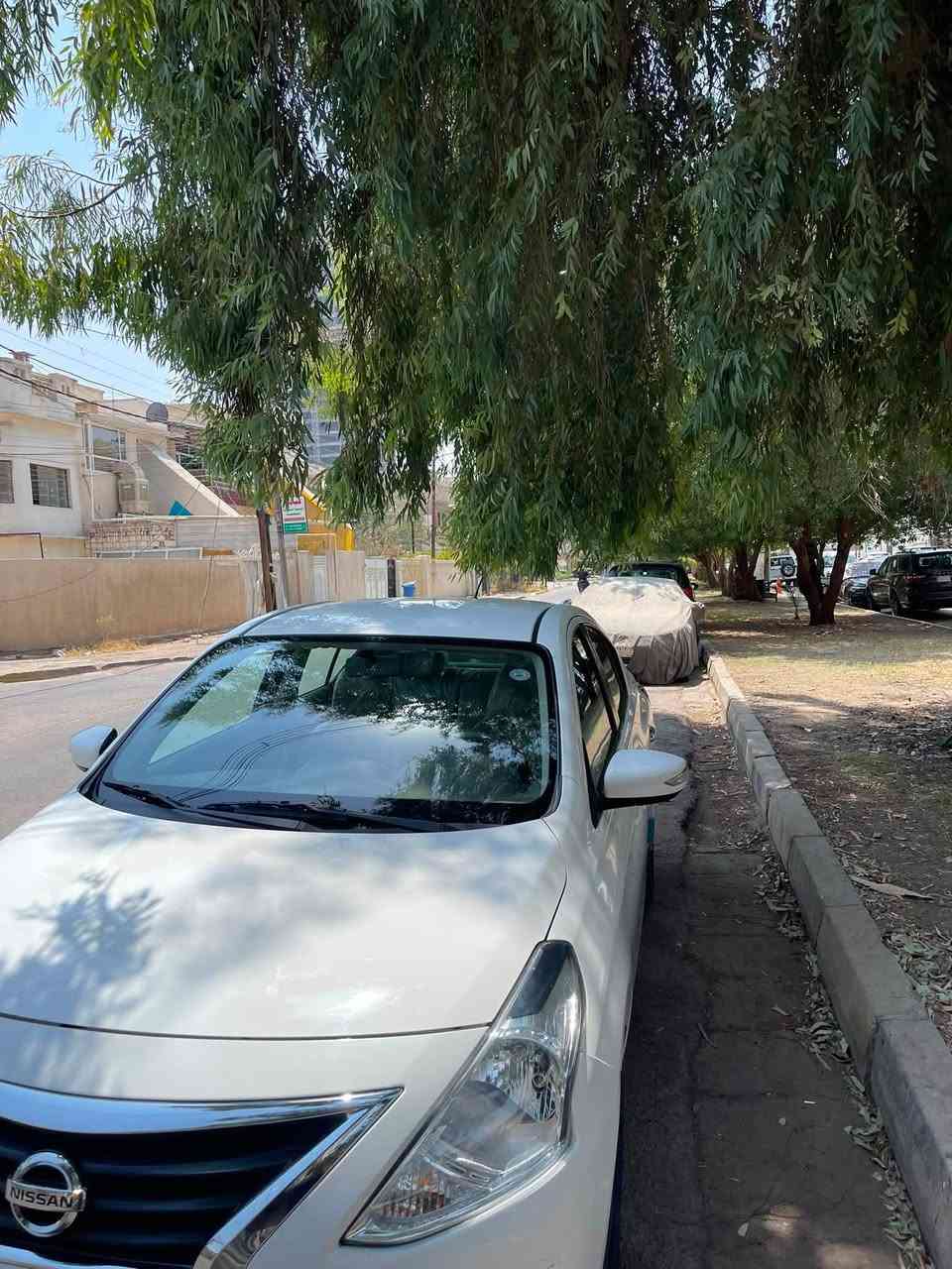 � للبيع نيسان سني 2025
🔹 موديل: 2025
🔹 ماشية: 24 ألف كم
🔹 مكينة: 1500 CC
🔹 كامرة خلفية
🔹 شاشة
🔹 حساسات
🔹 4 جام كهرباء
🔹 مدوشمة أرضية
🔹 هزة وسنوية جديدة
🔹 رقم أربيل

⚠️ الملاحظة الوحيدة: بيها ملاحظة بالسونار،  بارد بسيط والباقي مكفول بالكامل.
سونار جديد بارحة سويته

✅ سيارة نظيفة وجديدة، ما بيها أي نقص.
📄 تحويل مباشر أو وكالة حسب رغبة المشتري.

📍 الموقع: بغداد – جادرية

💰 السعر مناسب جداً، للجادين فقط
سعر جو سوك بيع سريع خابر وبخدمتك 
 متوفر واتس اب***********

