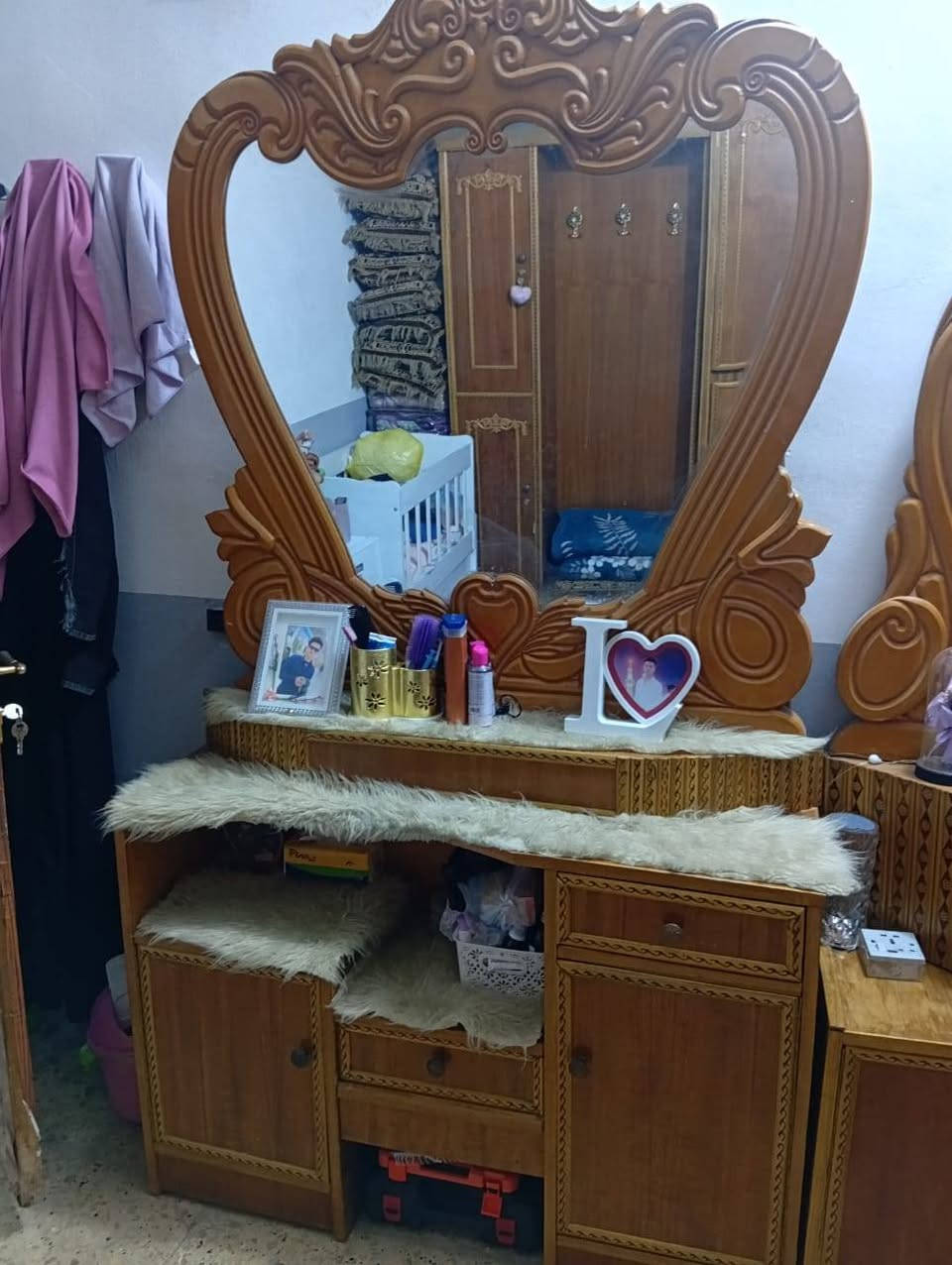 سلام عليكم غرفة اخشاب نضيفه كلش ب 850 وبيها مجال قليل كربلاء الطاقه ***********
