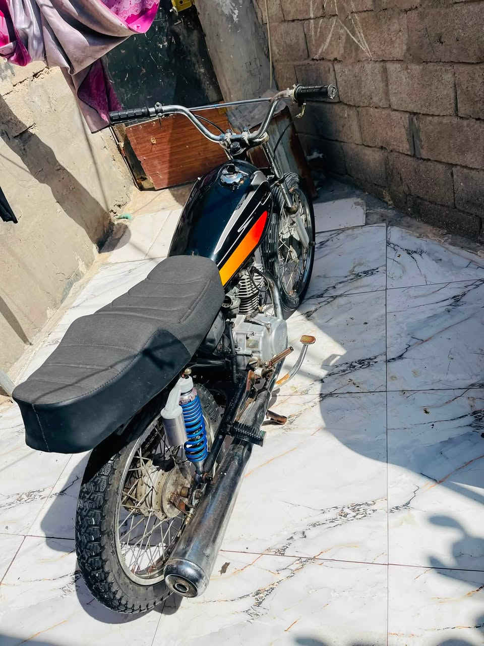 سلام عليكم دراجه ادوات لبيع حلوه ونظيفة 
سعر 250لمكان بصره 5ميل رقم لهتف ***********

