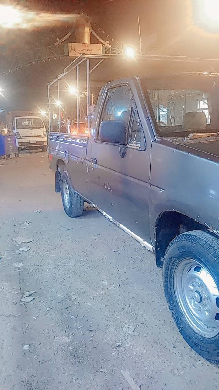 سلام عليكم سياره للبيع نيسان مديل 93
محرك ونجي سته سياره حلو مال شفل 
سعر 37بيه مجال رقم ***********
سياره تحم تاير حداده نص عمر
