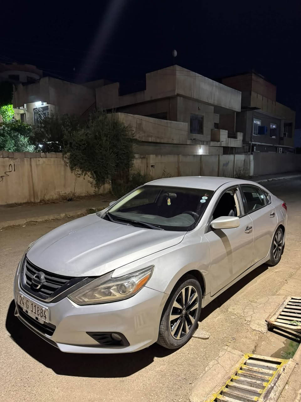 نيسان التيما 2018 أمريكي سلفر sv رقم دهوك جديد مسطرة سنوية إلى 2031 هزه جديده شرط التحويل  محرك وكير وتبريد شرط بيها صبغ شبر بالبوند وبخصة صغيرة بالشاصي في أمريكا وبالعراق بيها صبغ جاملغ الخلفي فقط مع بعض الملاحظات تعديل أماكن صغيرة سعرها 105 وبيها مجال للطيبين ***********
***********
نقد فقط مابيع اقساط سيارة مال بيت على ايدي
