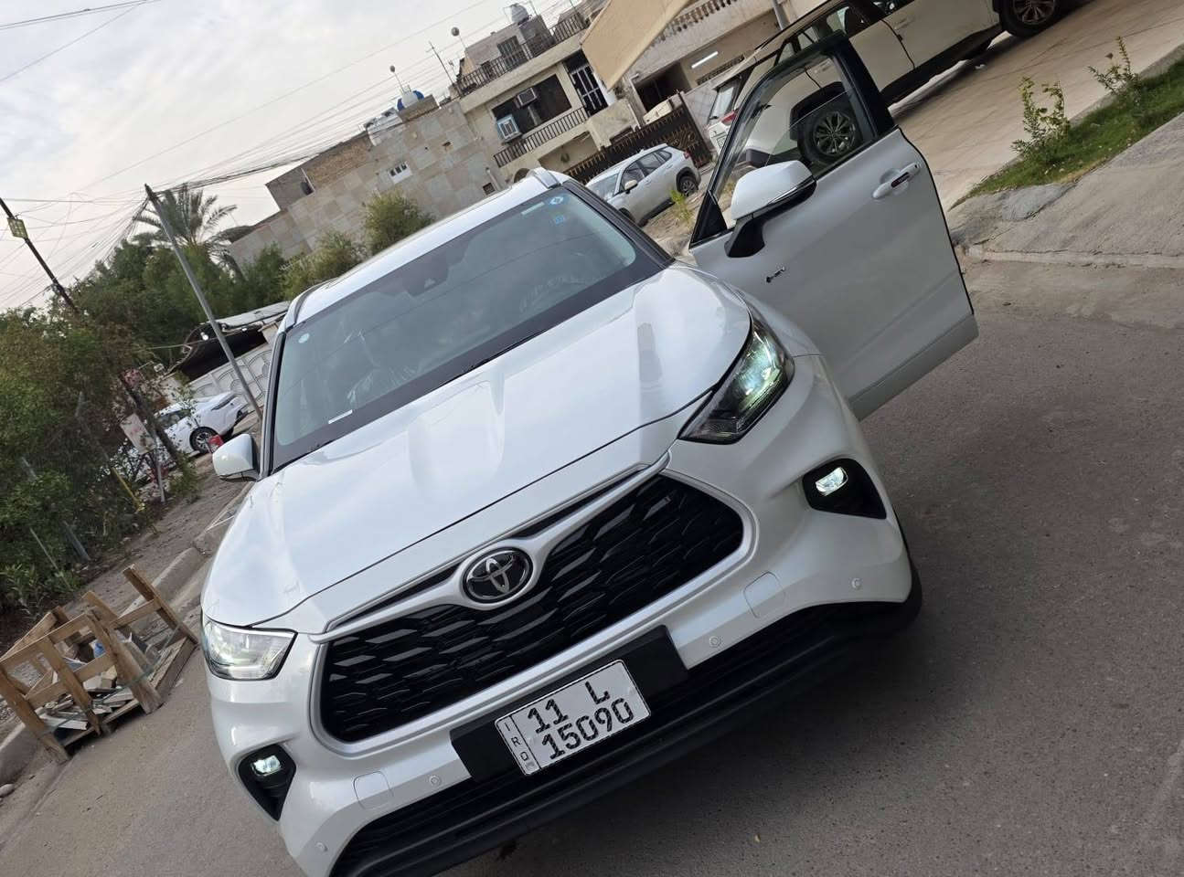 هايلاندر 2025 خليجي وارد عبداللطيف جميل GLE ماشيه ٥٠٠٠ وكسور وقابل للزياده محرك 2500 سعر ٦٢ مليون للتواصل *********** #هايلاندر #تويوتا
