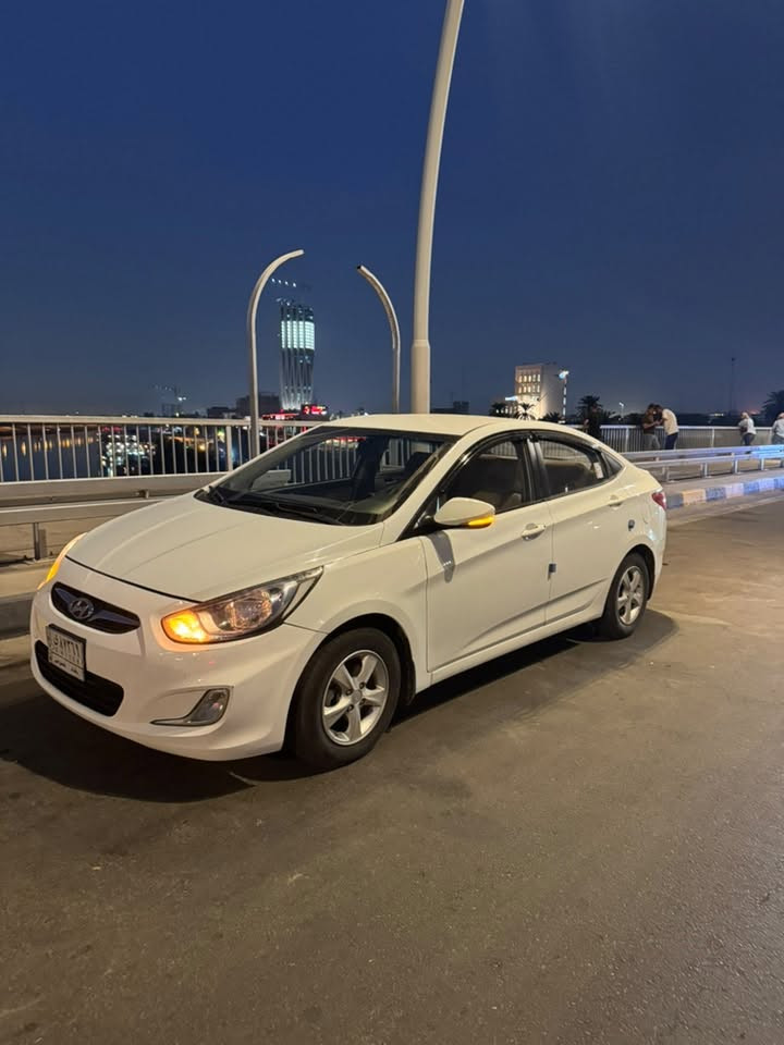 اكسنت ٢٠١٣ خليجي الشركة العامة للبيع محرك ١٦٠٠ دبل قطرة بيها صبغ بنيد بدون دواخل وشويه بارد بالجاملغ ماشية ١٢٩٠٠٠  مكاني بغداد 
السعر ١٠١ $ وبيها مجال 
للاستفسار ***********
