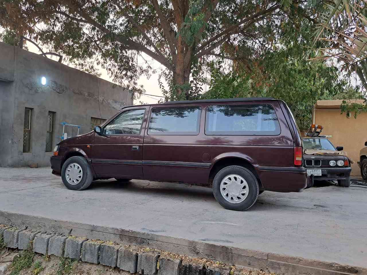 دوج كرنفال ٧ راكب مديل 93 رقم أنبار انكليزي  بأسمي تحويل ثاني يوم كير ومكينه بلادي ٣٣٠٠حجم v6  تبريد شغاال   كشنات سياحي حداديه جديده كهربائيات عامه شغاله غرفتها نضيفه تخم تايرجديد مسجلها شاشه كامره بلوتوث سياره حلوه سياقتها وناعمة تخم تاير ناعمه وسريعة 
بالمشي كيجات عامه شغاله دوشمة درجه 
اولى سعرها مناسب للمشتري ٣٩ وبيها مجال قليل مكاني كربلاء الحسينية 
***********
