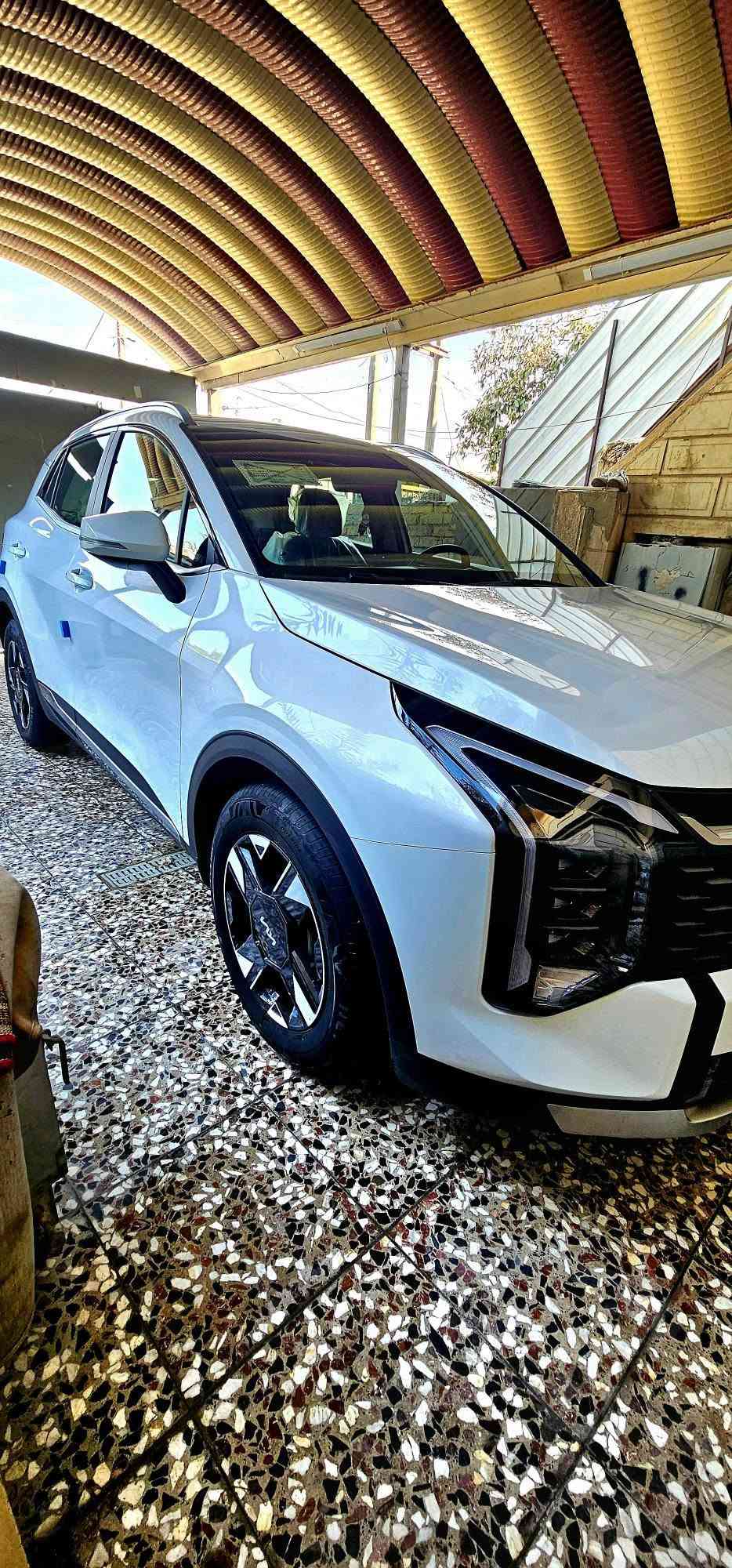 � بِسْمِ اللهِ الرَّحْمَنِ الرَّحِيمِ 🔥

🚘 سبورتاج موديل 2026 — فرصة مميزة للبيع

سيارة موديل حديث، مكفولة كفالة عامةمن الصبغ والتبديل فقط بي دي ار بين الباب والجاملغ بسيط وتكحل كرت  ورقم أربيل  تحويل ثاني  يوم وماشيه ٣٨ الف  كيلو 

✨ المواصفات:
• تشغيل عن بعد 
• بصمة
• رادار
• شاشة كبيرة متصلة
• كاميرا دوّارة 360°
• تبريد أمامي وخلفي
حساسات امامي وخلقي 
رادارات جانبيه وتوقف ذاتي 
ونقط عمياء ولد امامي وخلفي 
وشفتات ستيرن 
• مواصفات اعتيادية مرتبه 

السعر( ٢٠٥٠٠$) يعني شديتين وخمسه اوراق وبيها مجال للجاد  بشراء بسيط 

📍 الموقع: بغداد – الشرطه الرابعه – 

📞 للاستفسار:***********
*********** ابو ياسر 

🔥 للجادين فقط — السيارة تستحق الشراء بغداد, العراق
