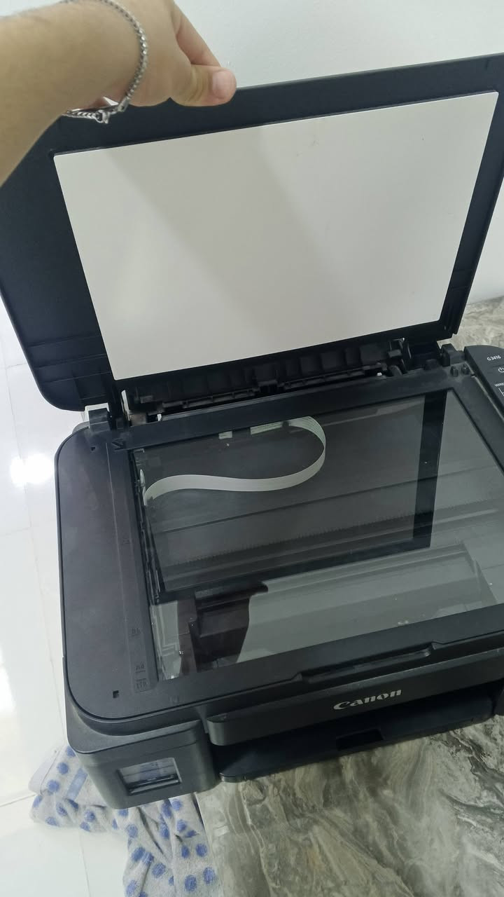 طابعه canon نظافا 90% السعر 160 و بي مجال التواصل علئ هذا الرقم ***********
