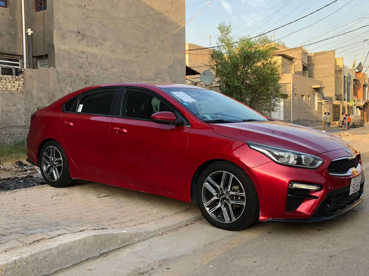 السلام عليكم البيع فورتي sموديل 2019رقم بغداد ابسمي امريكي حادثهه موجود بدون دواخل مكينه 2000دوش كير ايتي مكفولات تبريد خير من الله صدر امامي خلفي سياره مل بيت تفاصيل كلهن بل منشور مكاني بغداد المحموديه سعر ب 120وبيه مجال قليل الاتصال ***********☎️
