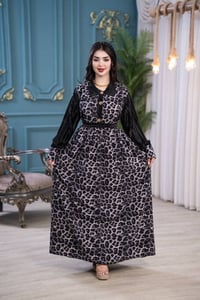 فستان نسائي • فري سايز ١١٠ك • كريشة بليسة